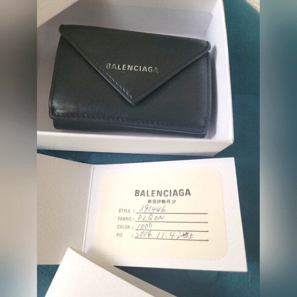 Balenciaga black envelope wallet with box and cards - Picture 2 of 11